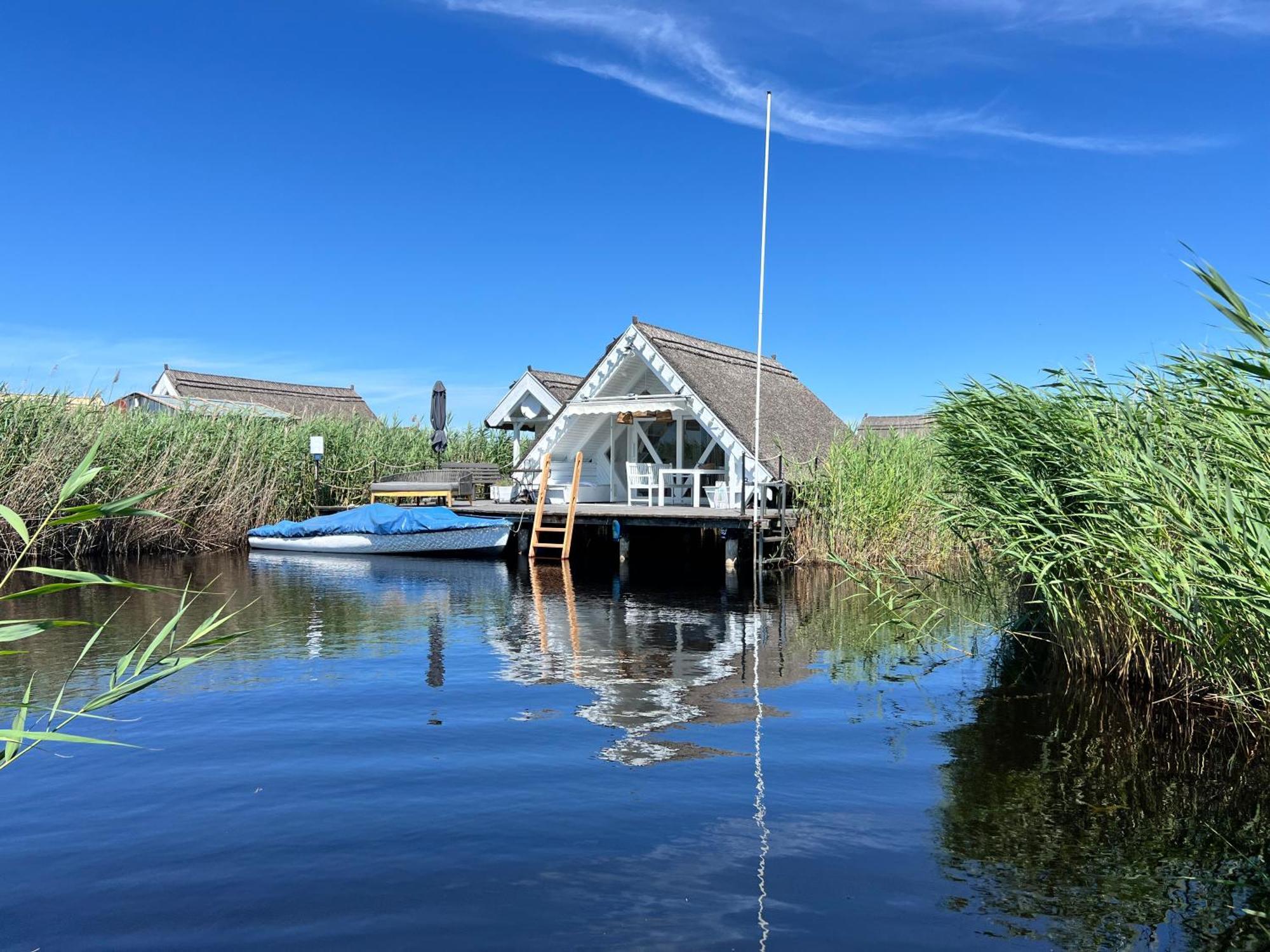 Seehuette Neusiedlersee - Seehaus Inklusive Elektroboot Rust Buitenkant foto