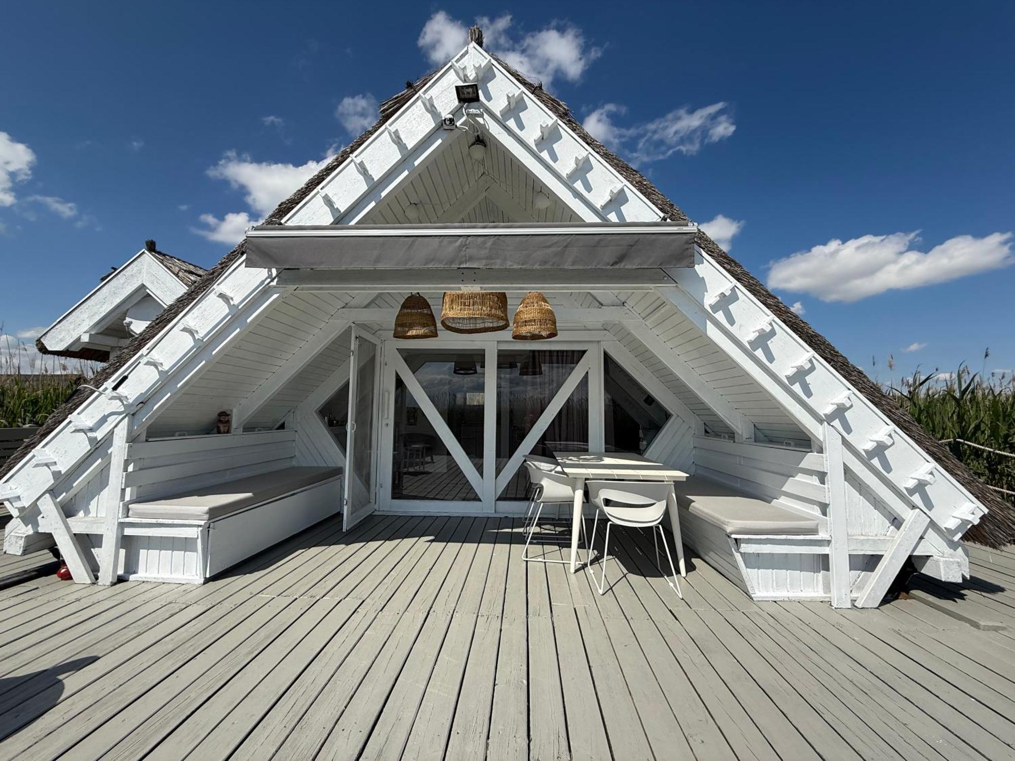 Seehuette Neusiedlersee - Seehaus Inklusive Elektroboot Rust Buitenkant foto